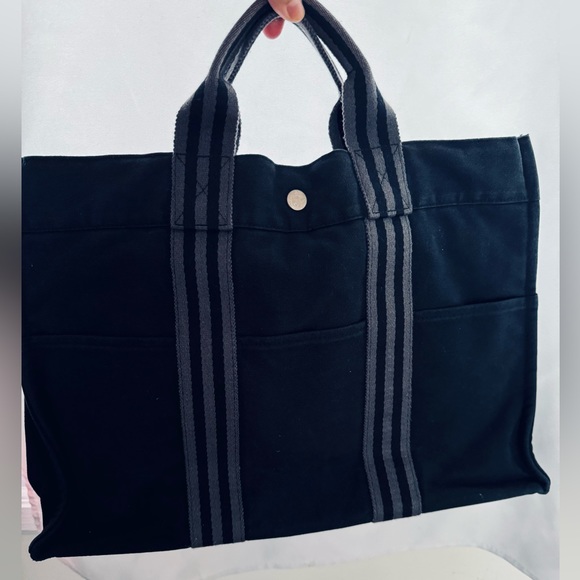 Hermes tote EUC - Picture 2 of 13